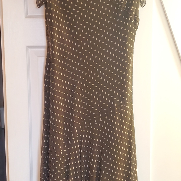 Dress - Picture 6 of 7